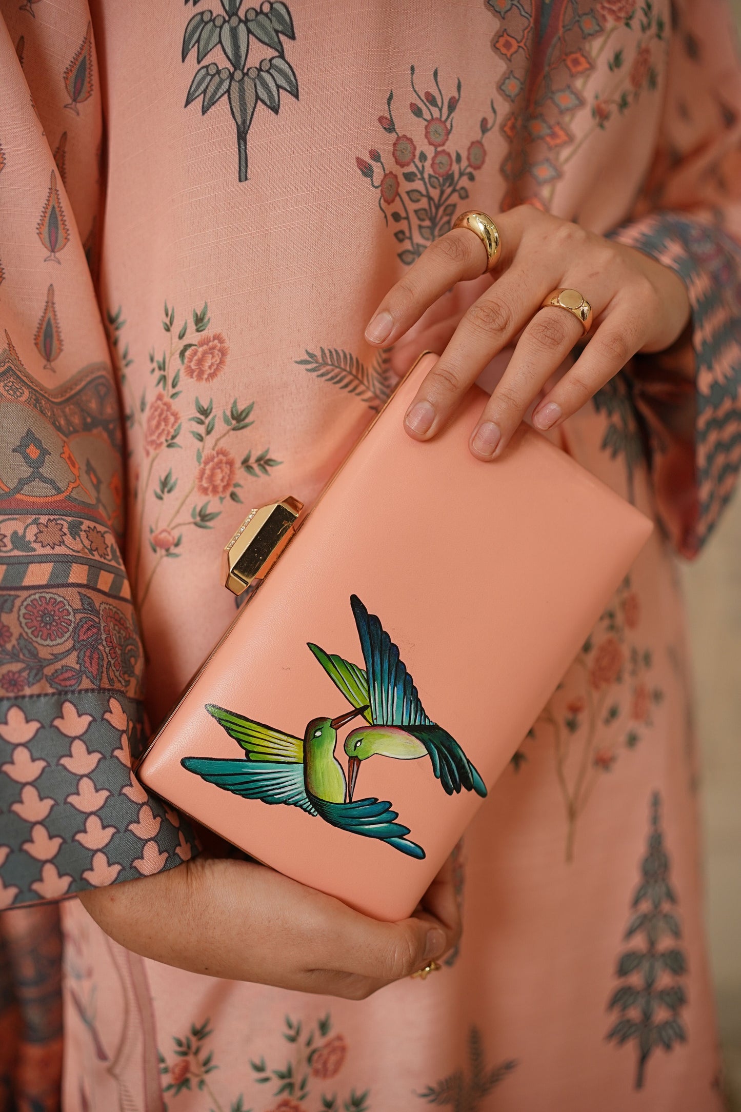 Seris Clutch Bag